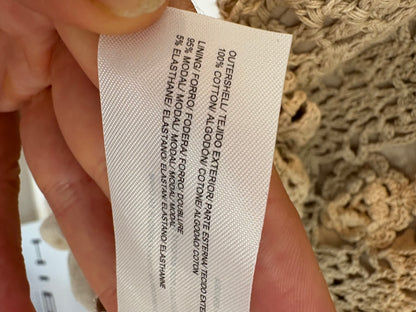 INTROPIA. Falda beige croché T.xs