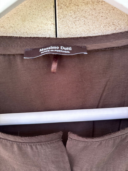 MASSIMO DUTTI. Blusa marrón detalle botones revestidos