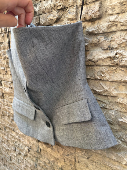 ZARA. Chaleco gris asimétrico. T S