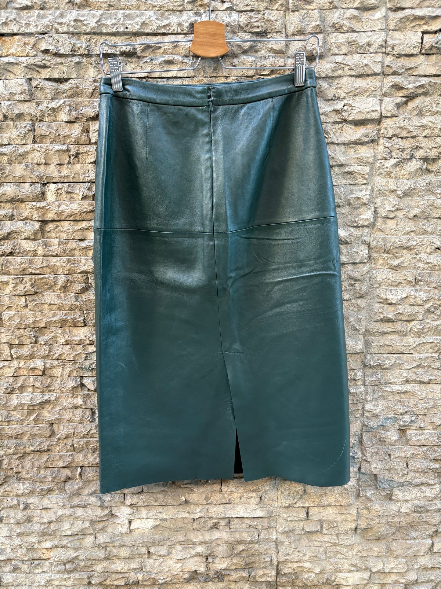 MASSIMO DUTTI. Falda midi azul  piel. T M