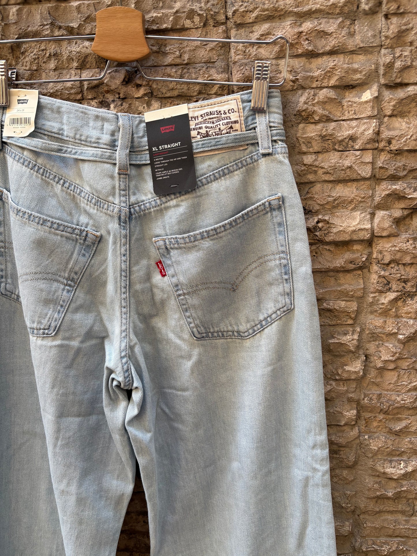 LEVI'S. Pantalón denim culotte T.24