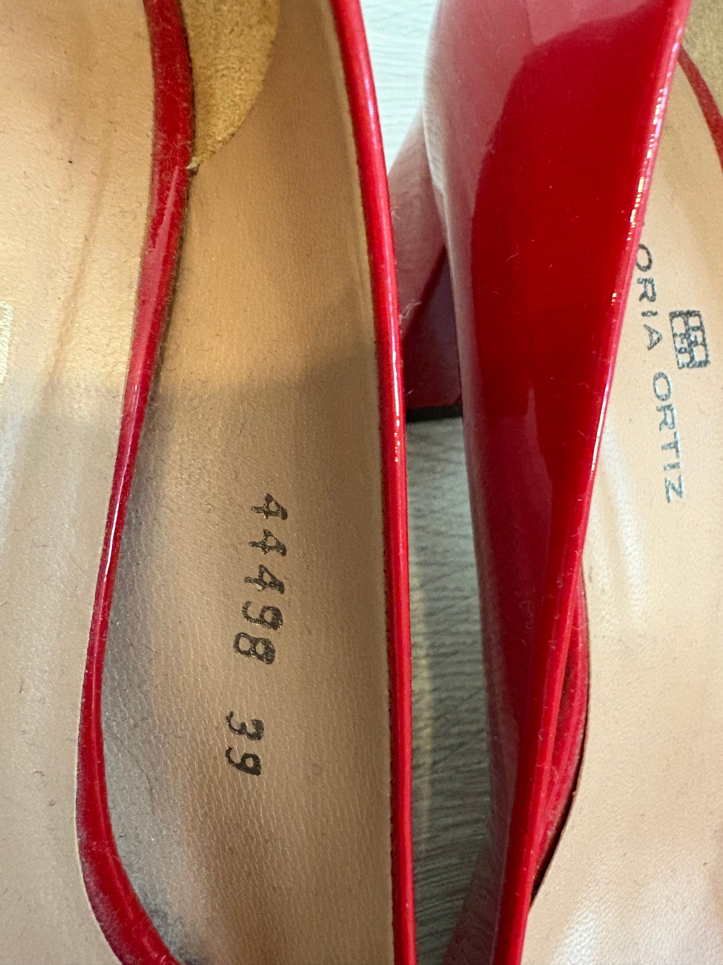 ZARA. Black stretch knit top. TL