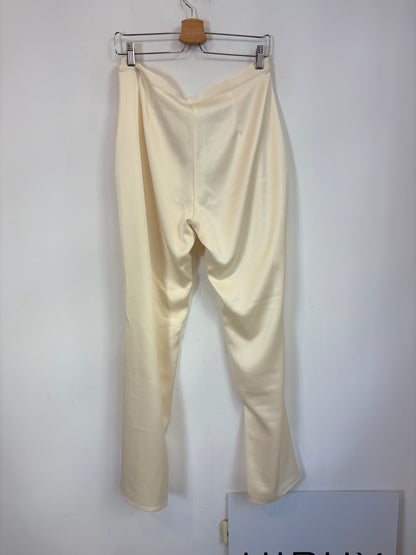 BIMANI. Traje de chaqueta marfil satinado