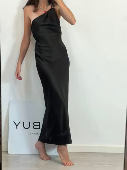 ZARA. Vestido midi negro asimétrico