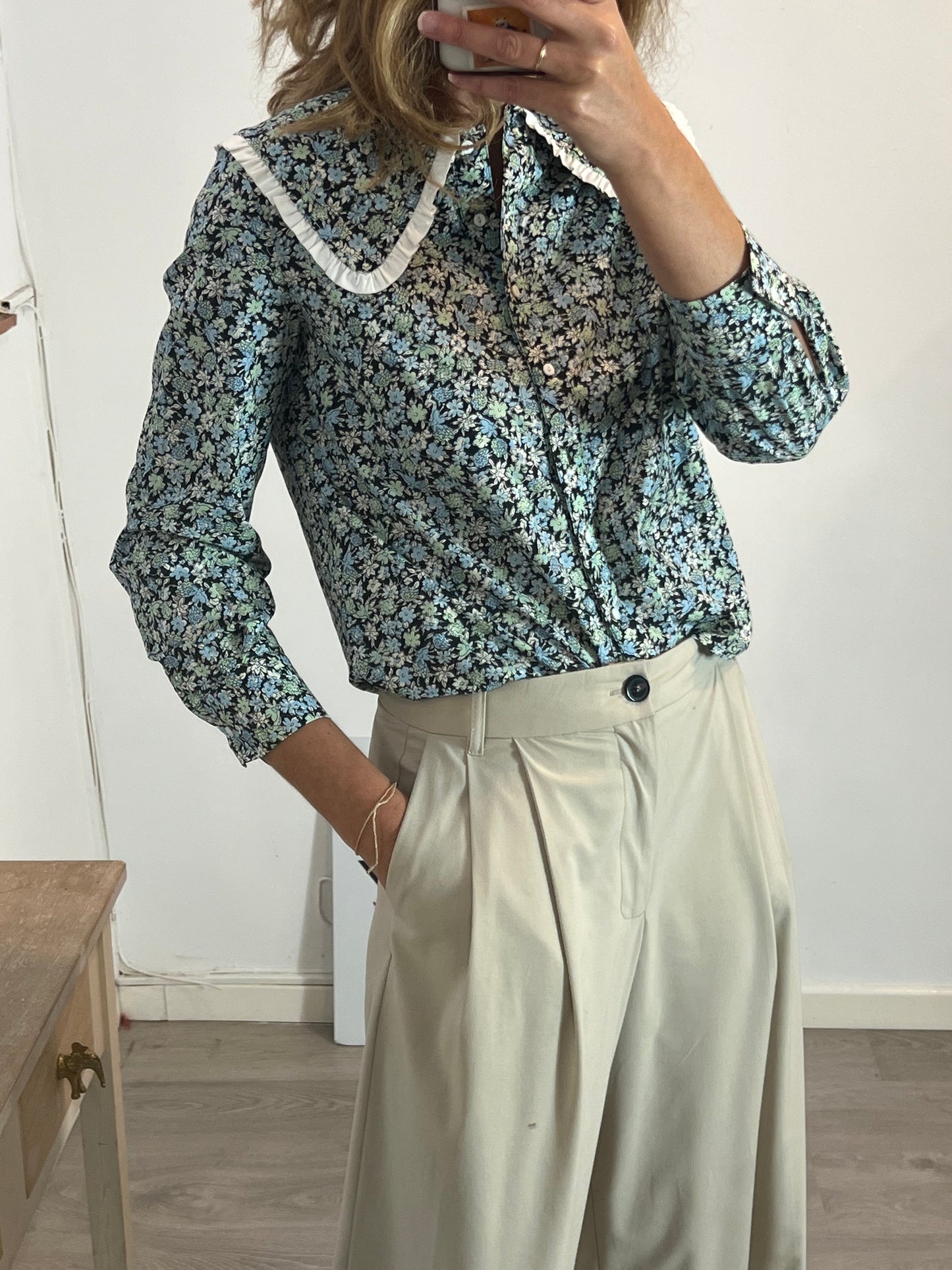 MAJE. Floral blouse with neck detail. Size 1 (XS)