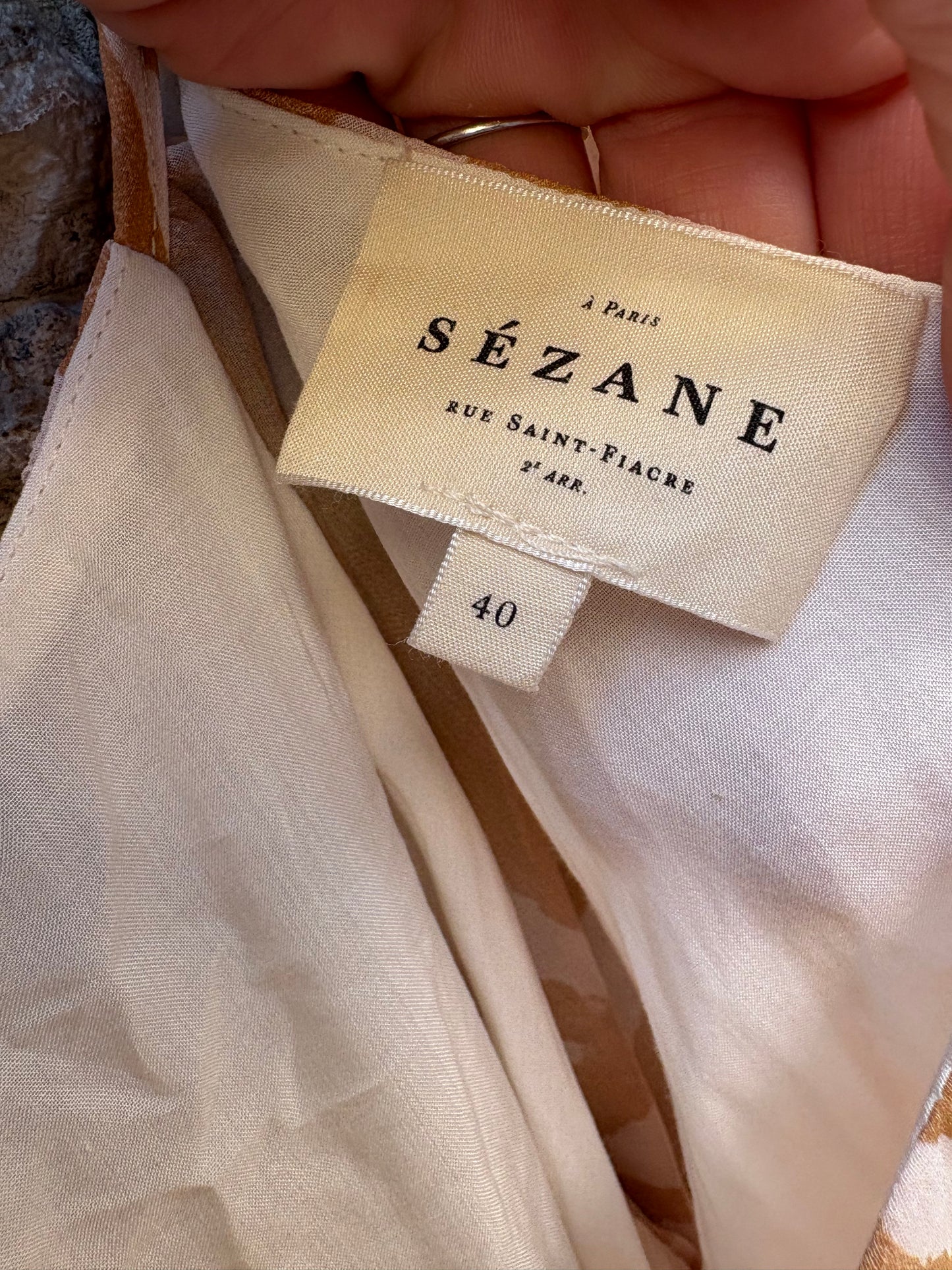 SÉZANE. Vestido plisado estampado