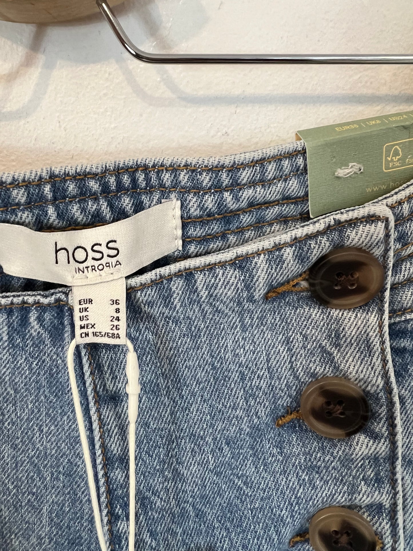 INTROPIA. Pantalón denim botones T.36