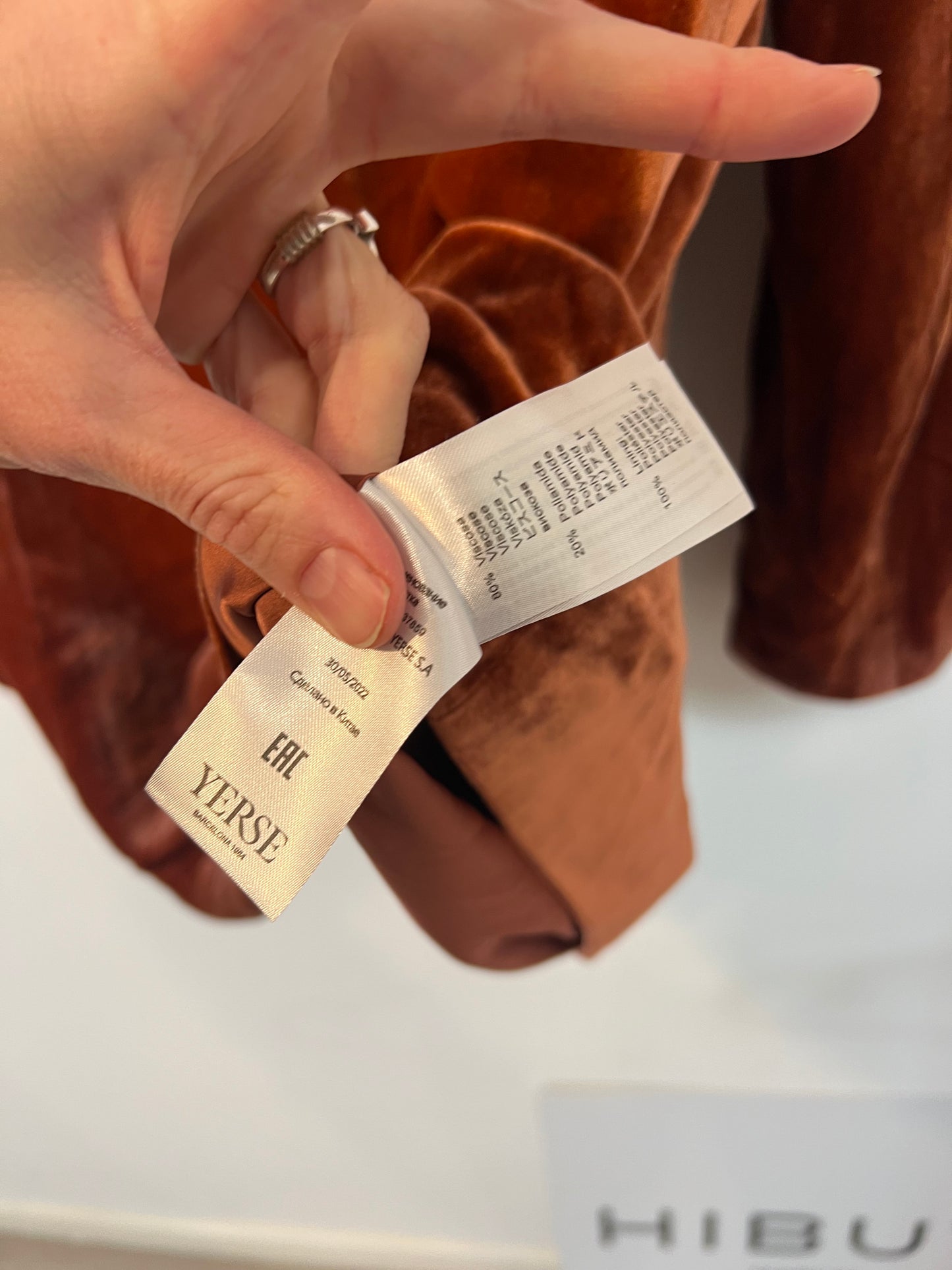 YERSE. Blazer terciopelo caldero