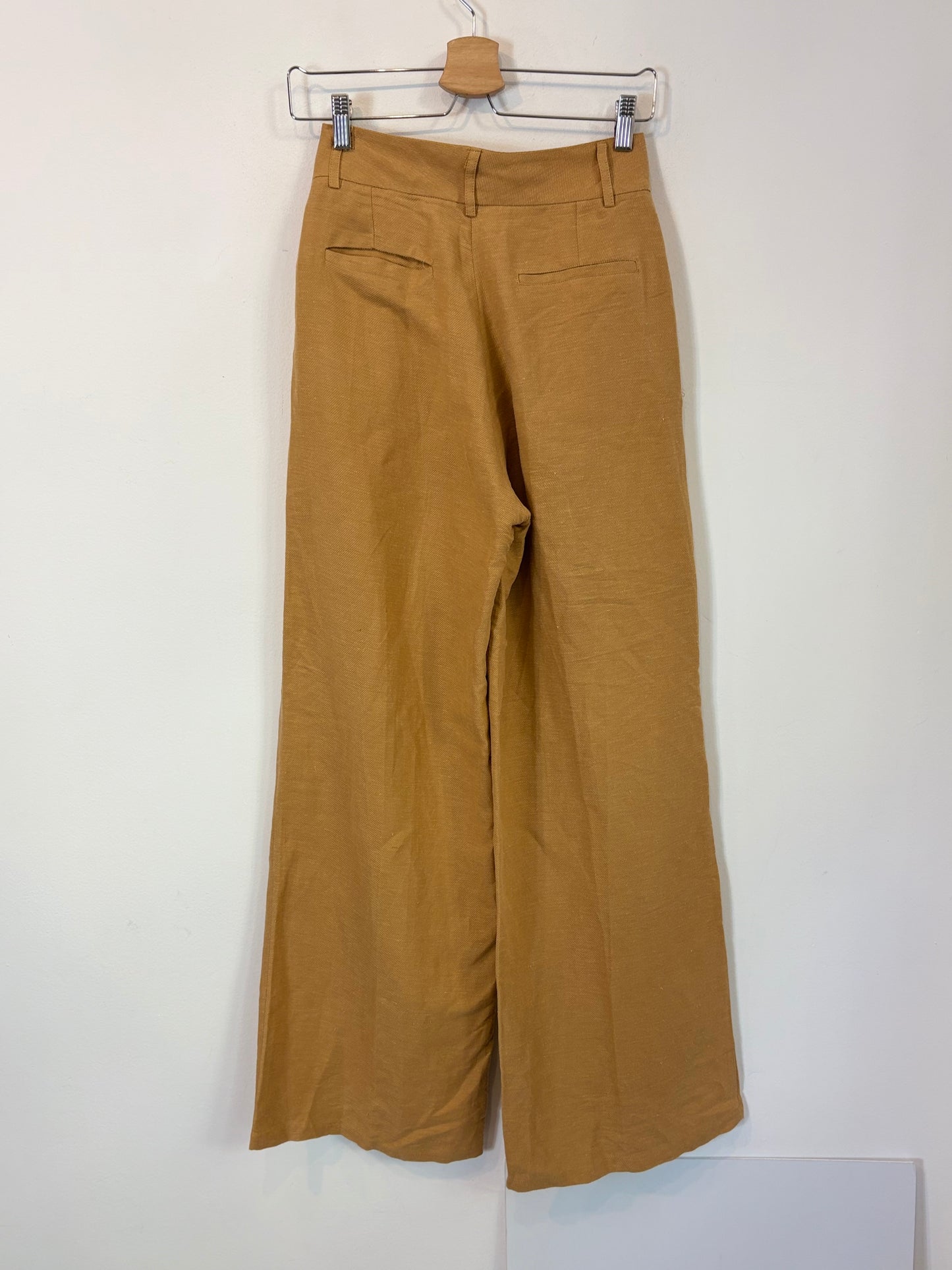 PADOVA. Textured camel jacket and trousers set. Size XS/S