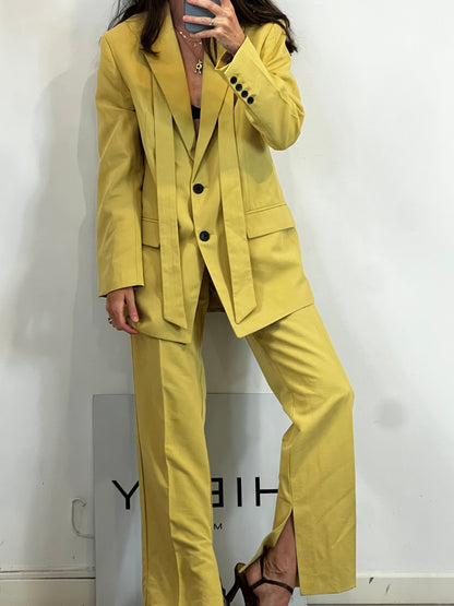 ZARA. Traje de chaqueta en tono pastel lazada