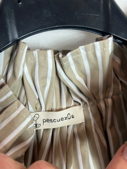 NECKS. Pleated beige striped collar. YOUR