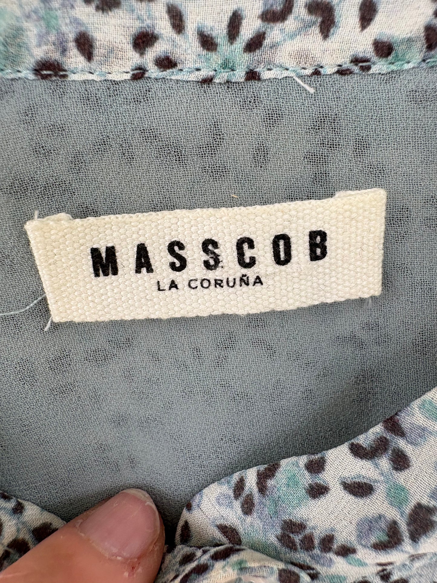 MASSCOB. Blusa seda estampada. T XS