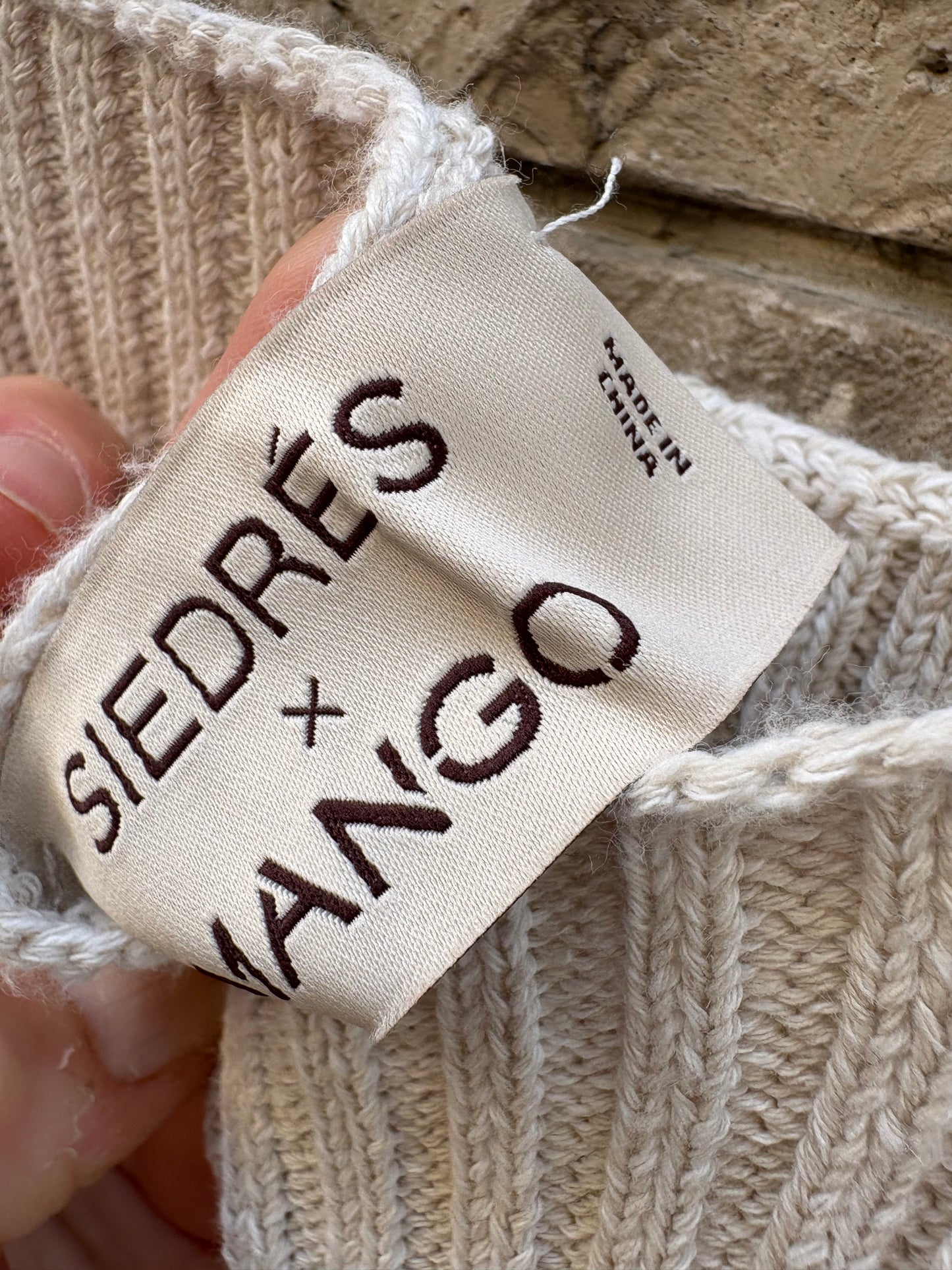 SIEDRÉS X MANGO. Vestido largo troquelado punto
