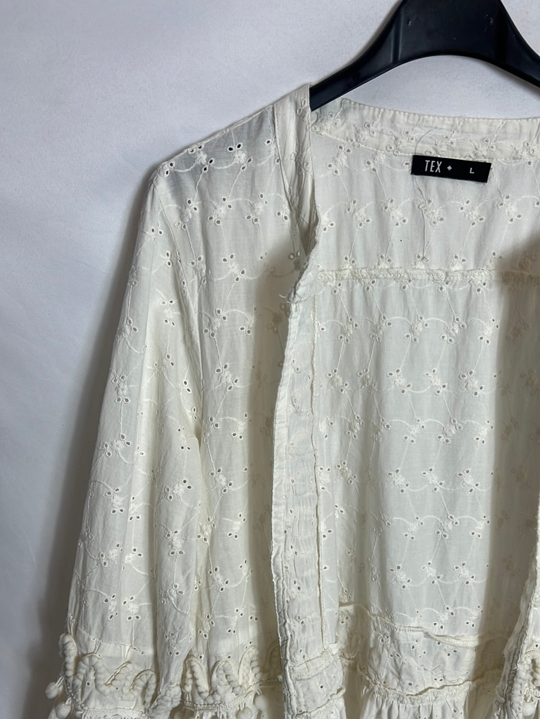 TEX. Ecru openwork overshirt. TL