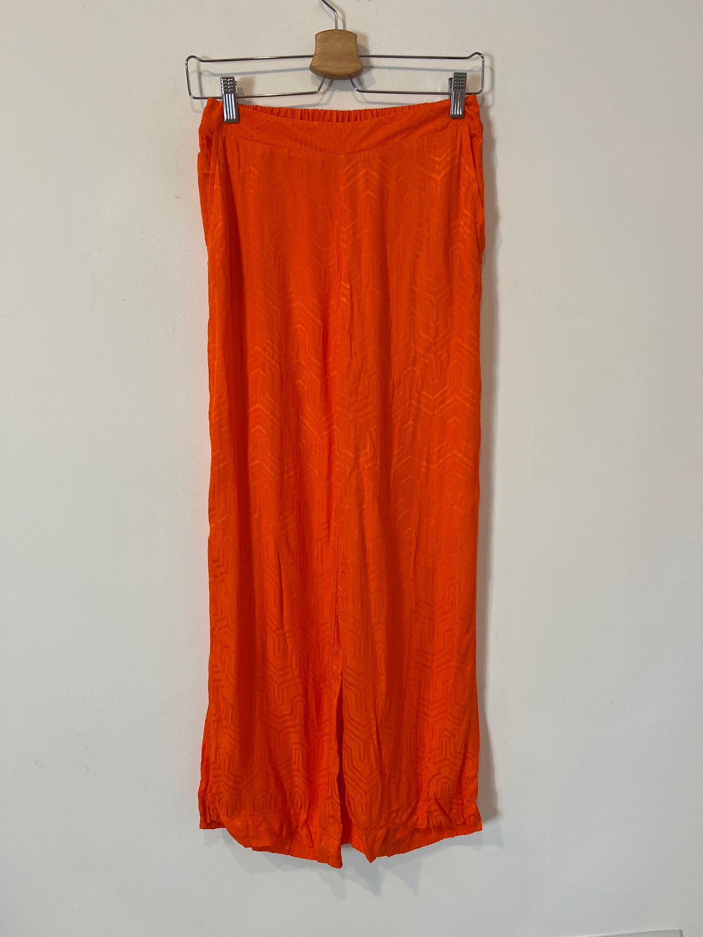 SCALPERS. Conjunto naranja estampado  T.xs/s