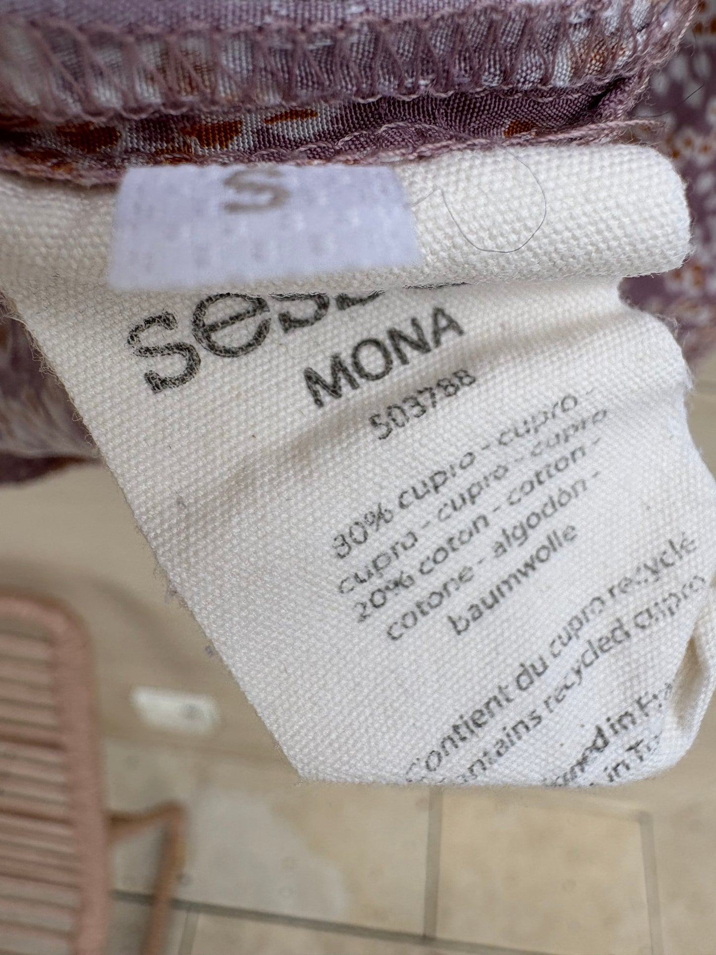 SESSÚN. Blusa malva estampada