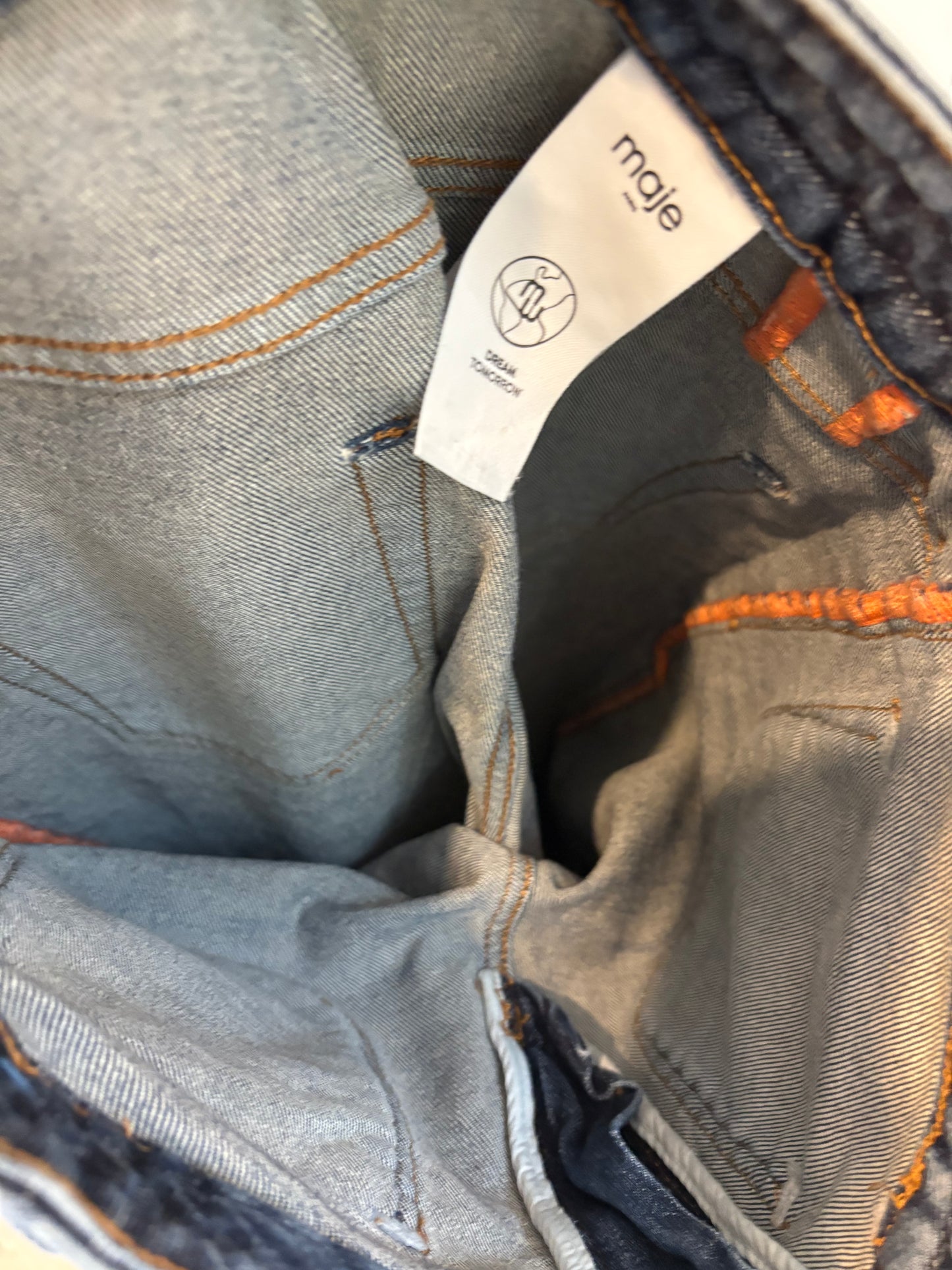 MAJE. Denim bolsillos ligeramente acampanado