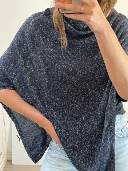 OTRAS. Top efecto capa hilos brillo. T S/M