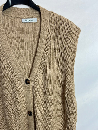 ARDEVIC. Chaleco punto beige botones. TU (M)
