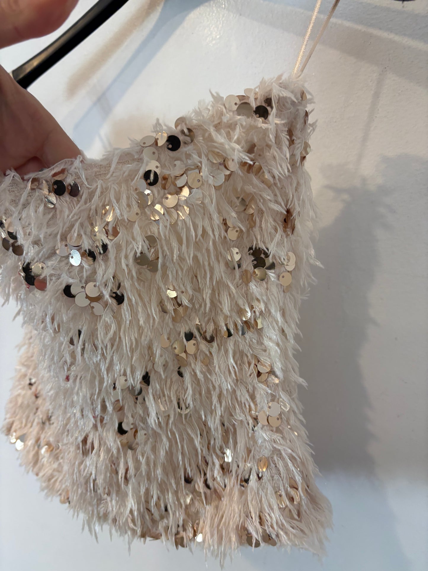 ZARA. Top textura y lentejuelas beige