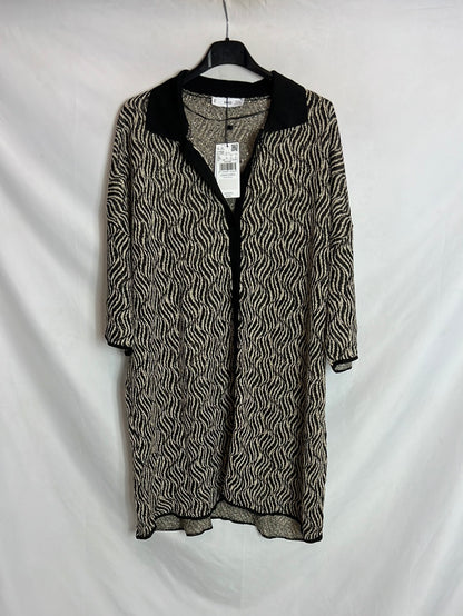 MANGO. Total look Chaqueta y pantalón fluidos hilos brillo. TXL