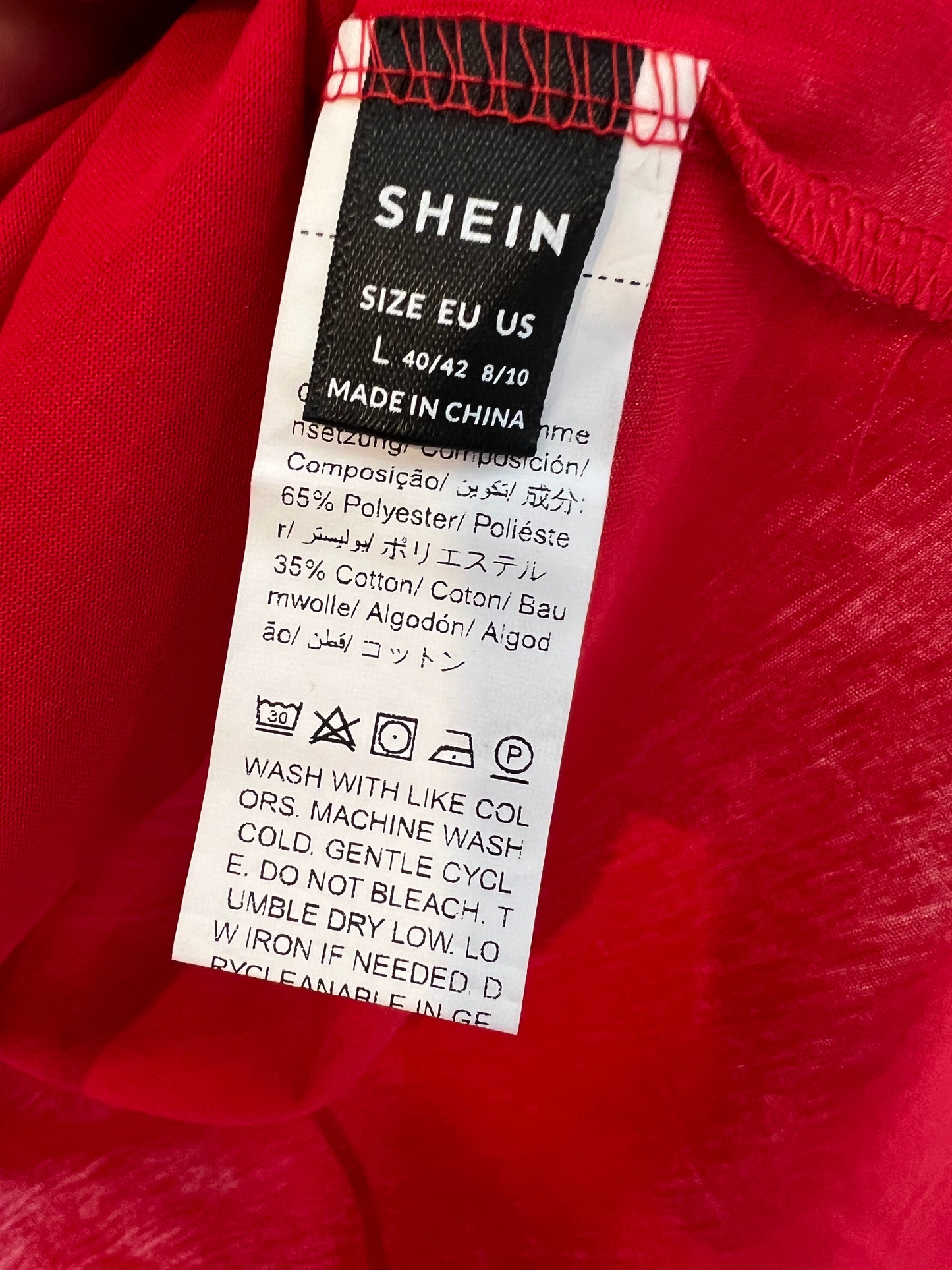 SHEIN. Red pocket t-shirt Tl