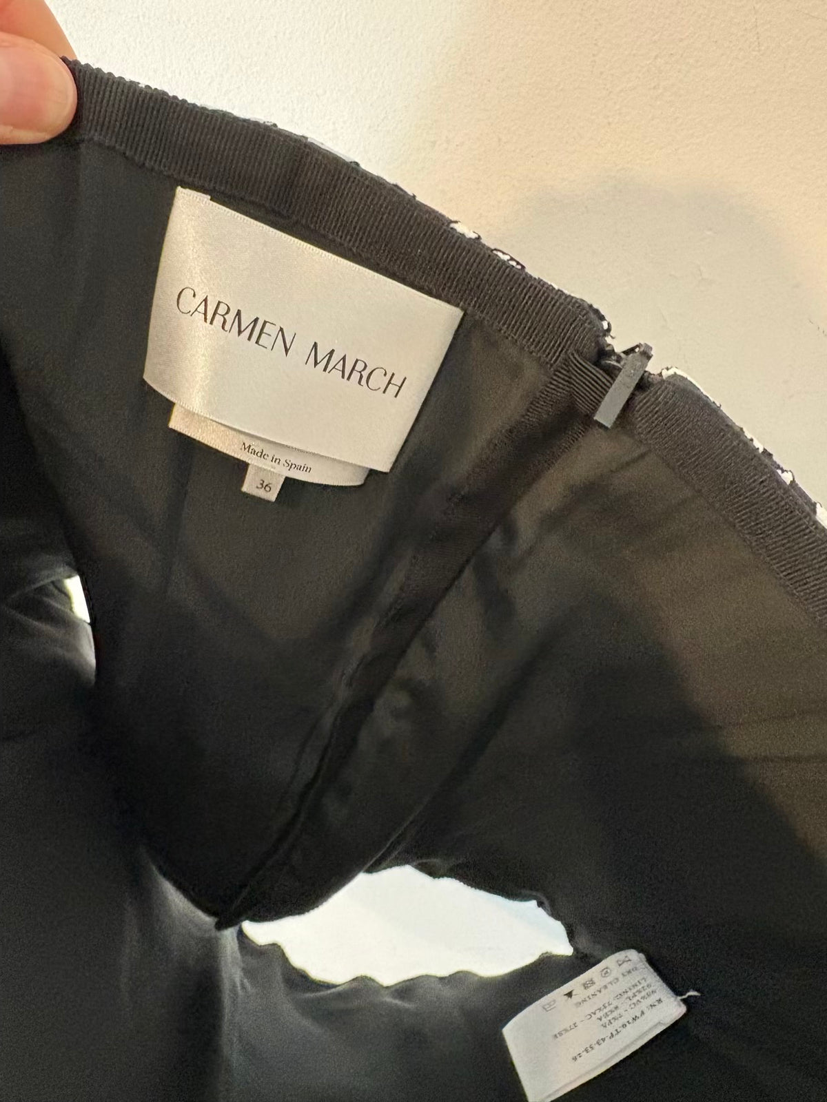 CARMEN MARCH.  Top bustier textura blanco y negro
