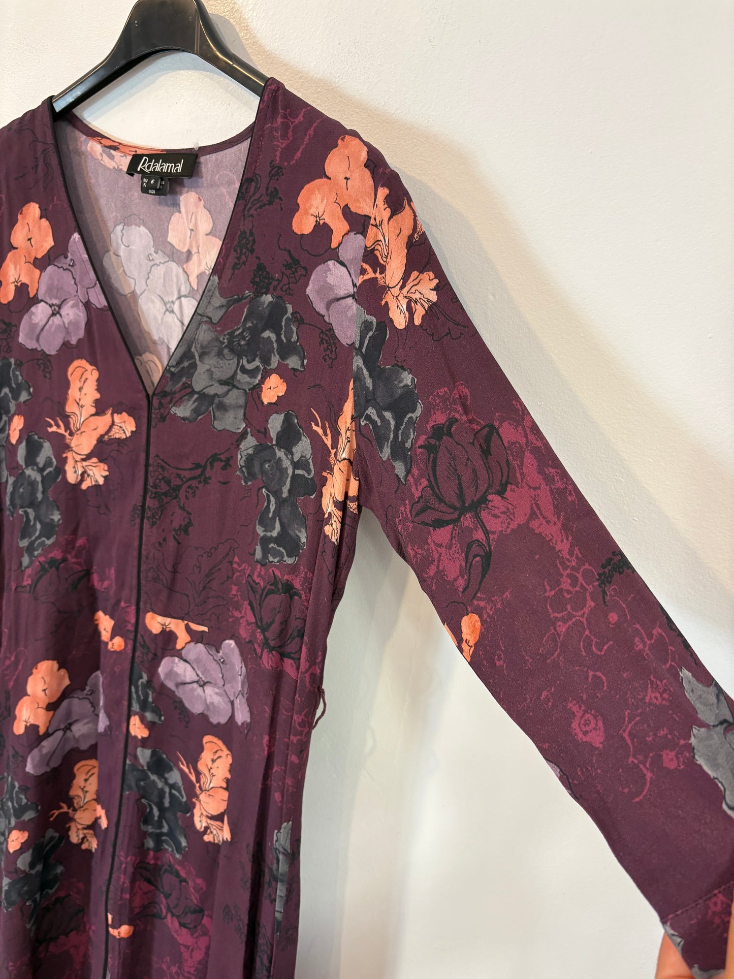 RDALAMAL. Vestido largo estampado aberturas. T 6 (36)