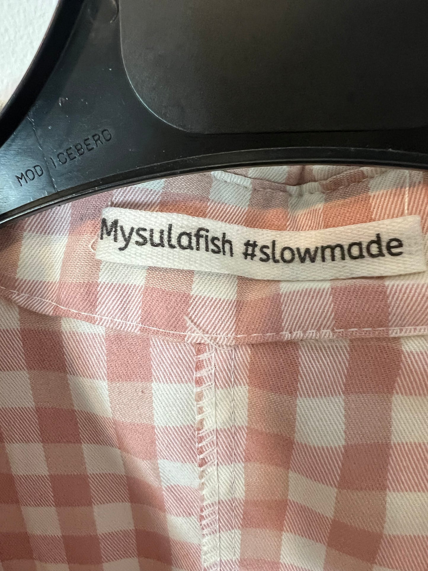 MYSULAFISH. Checkered blouse with collar detail. Medium/Large