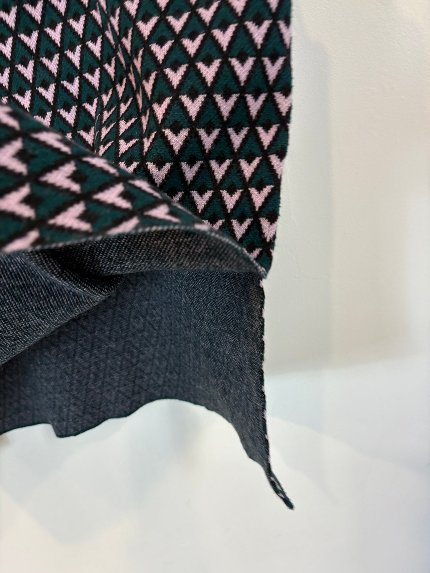 SFERA. Total look with geometric print knitwear. TS