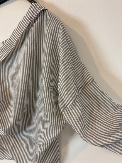 ZARA. Blusa rayas asimétrico T.xs