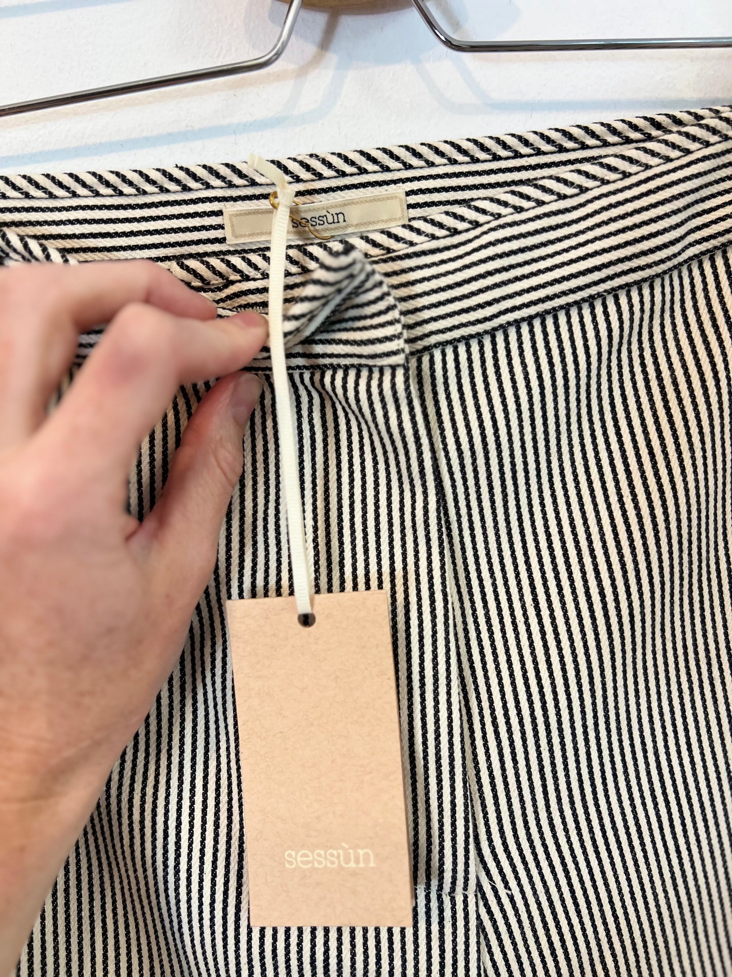 SESSÚN. Pantalón palazo rayas T.36