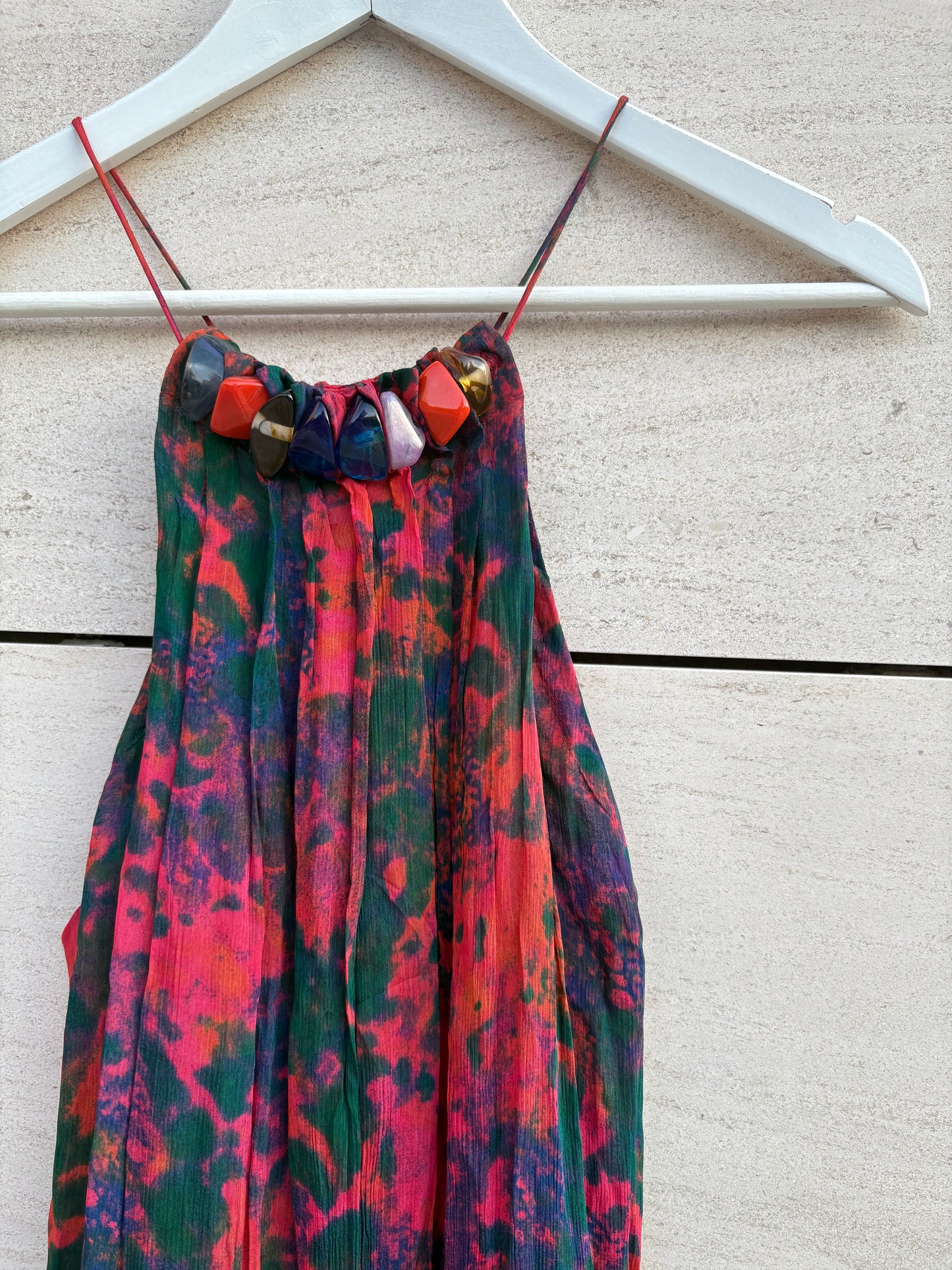 ZARA. Vestido largo halter estamapdo