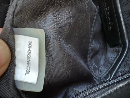 MICHAEL KORS. Bolso negro piel asa larga