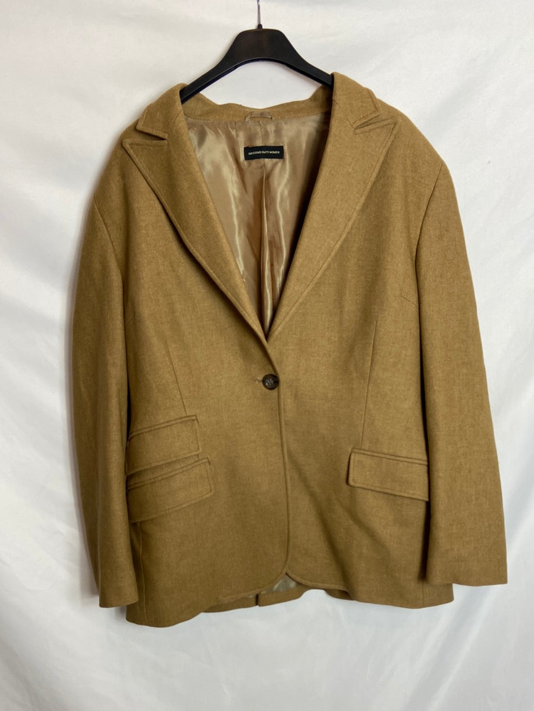 MASSIMO DUTTI. Camel wool blazer. Size 46