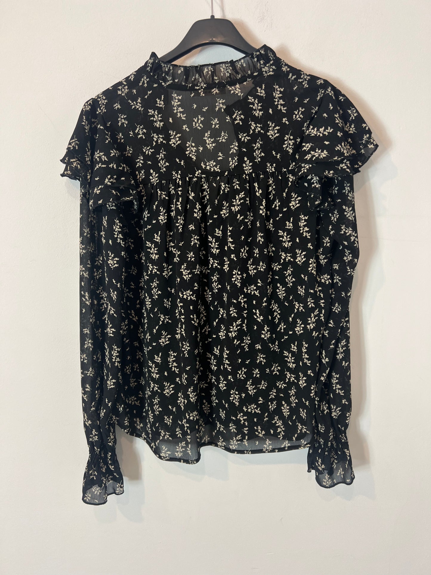 KILIBBI. Blusa negra semi transparente . T S/M