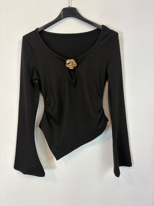 OTHER. Black stretch top with brooch detail. TS