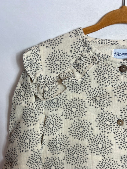 ANCAR. Fireworks shirt with ruffled collar and back. Size 4 years.