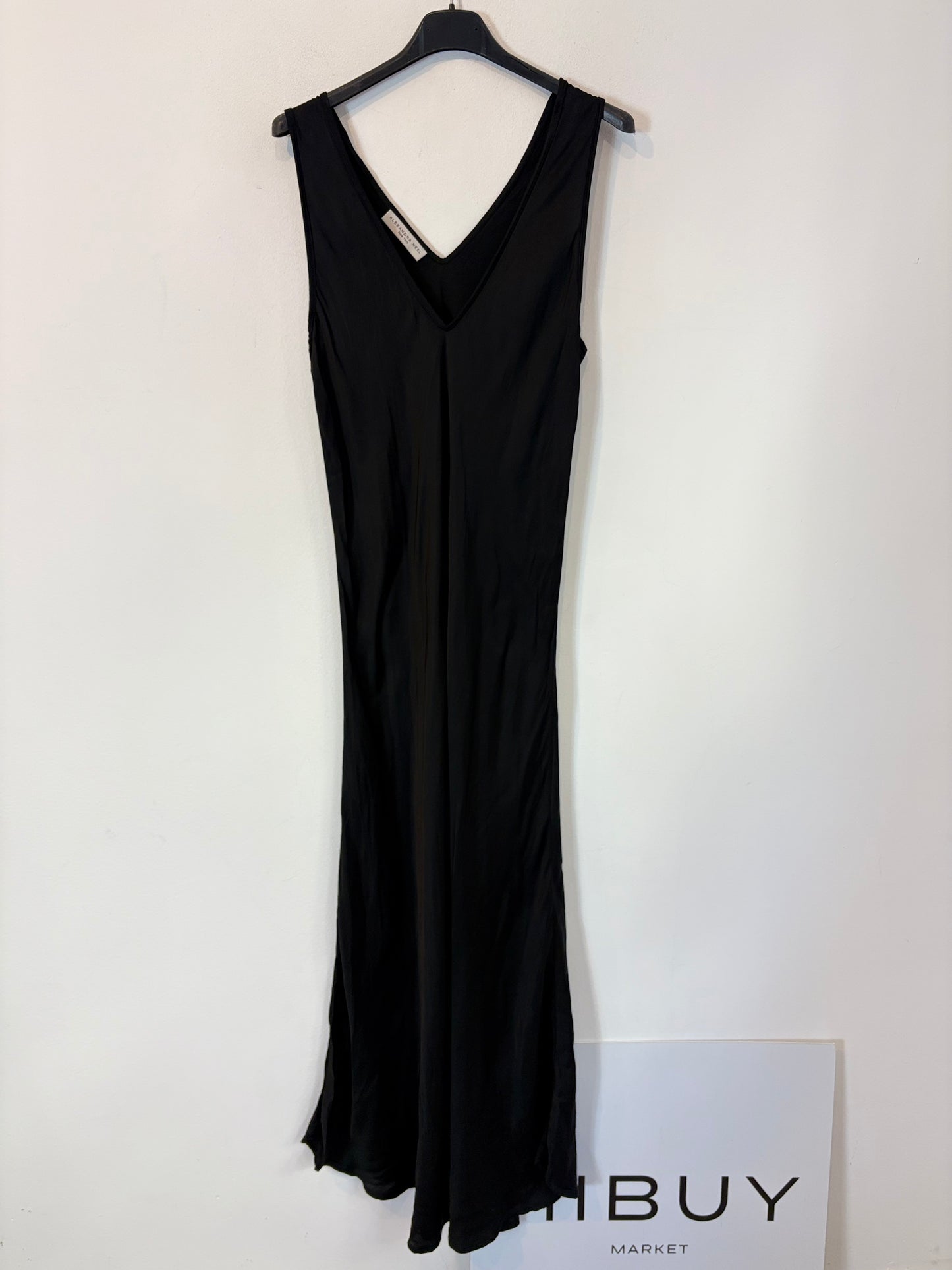 ALEXANDRA NEEL. Vestido largo negro con seda