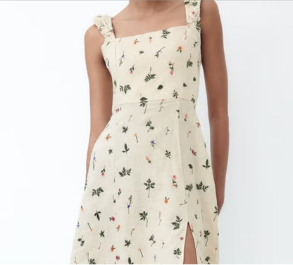 ZARA. Vestido largo  lino bordados