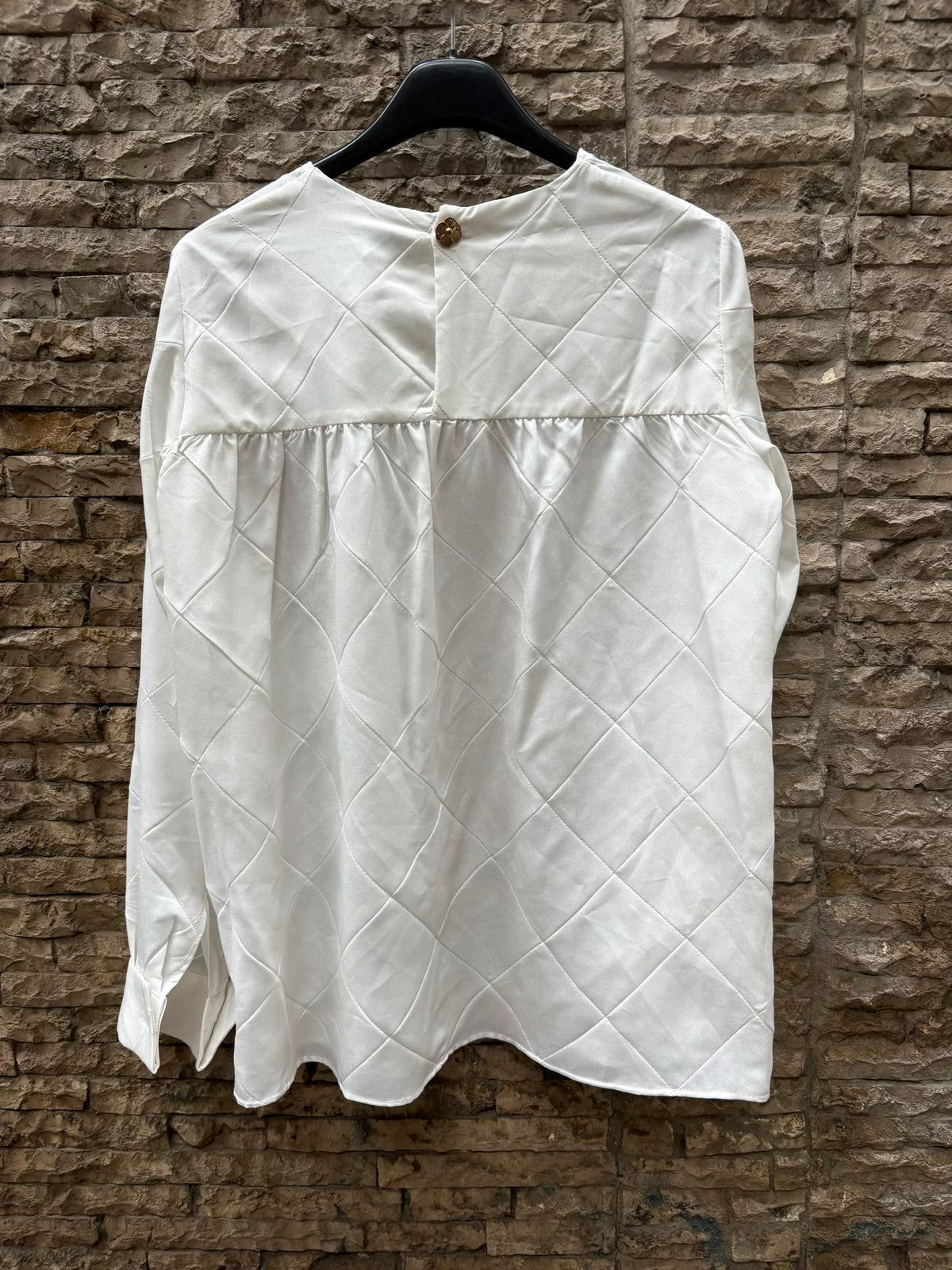 COOSY x MIGUEL PALACIOS. Blusa blanca costuras