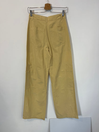 ZARA. Pantalón beige con lino bolillos. T XS