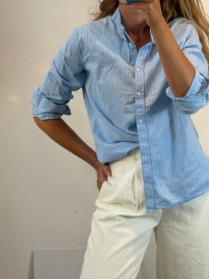 ZARA. Camisa azul rayas