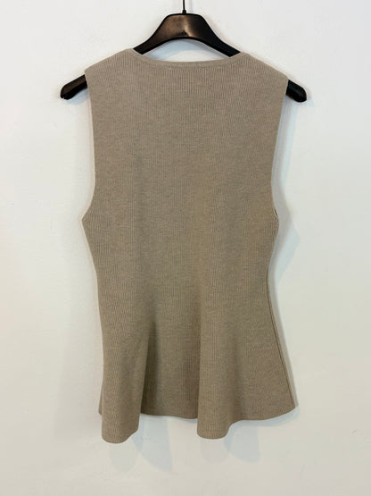 ZARA. Top punto abotonado