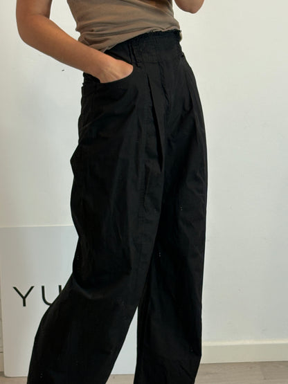 MARE DI LATTE. Pantalón pinzas textura