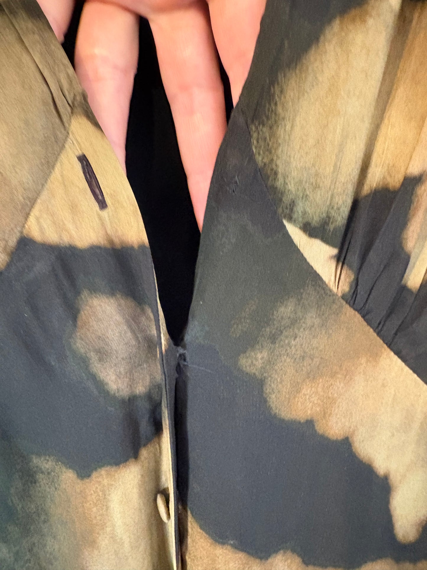 MASSIMO DUTTI. Short green skirt with pocket T.xs