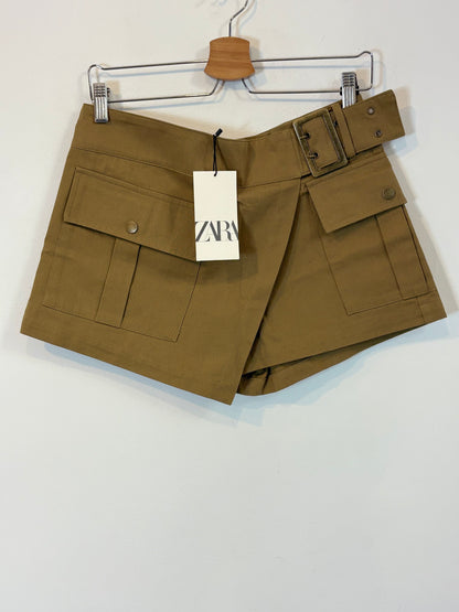 ZARA. Falda pantalón caqui. T S