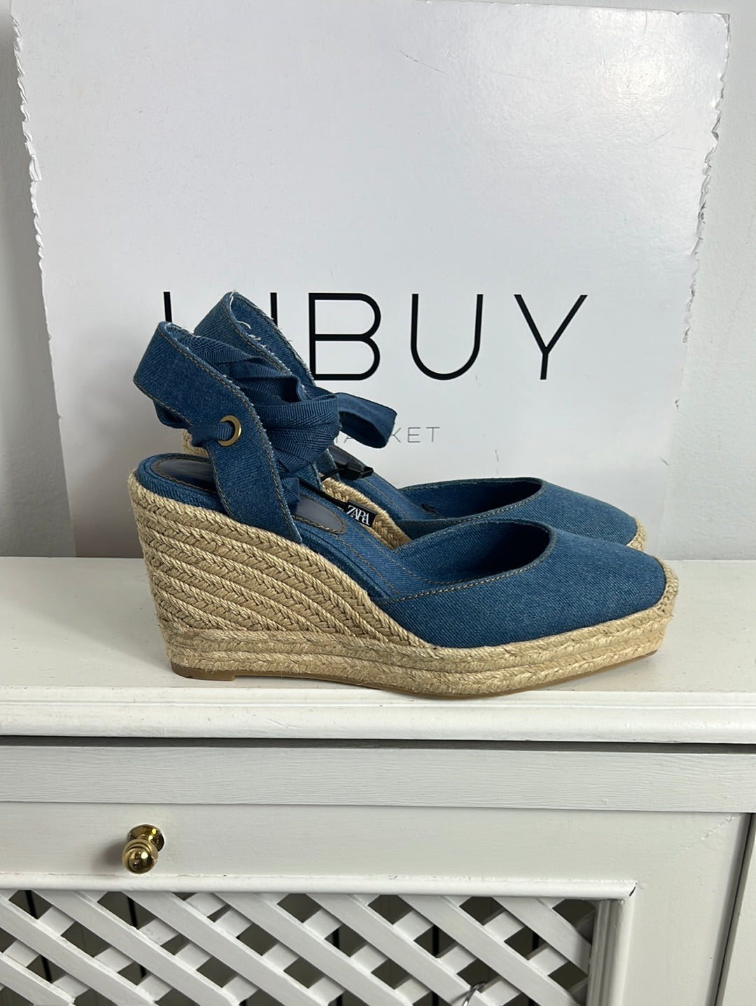 ZARA. Denim wedges. Size 40