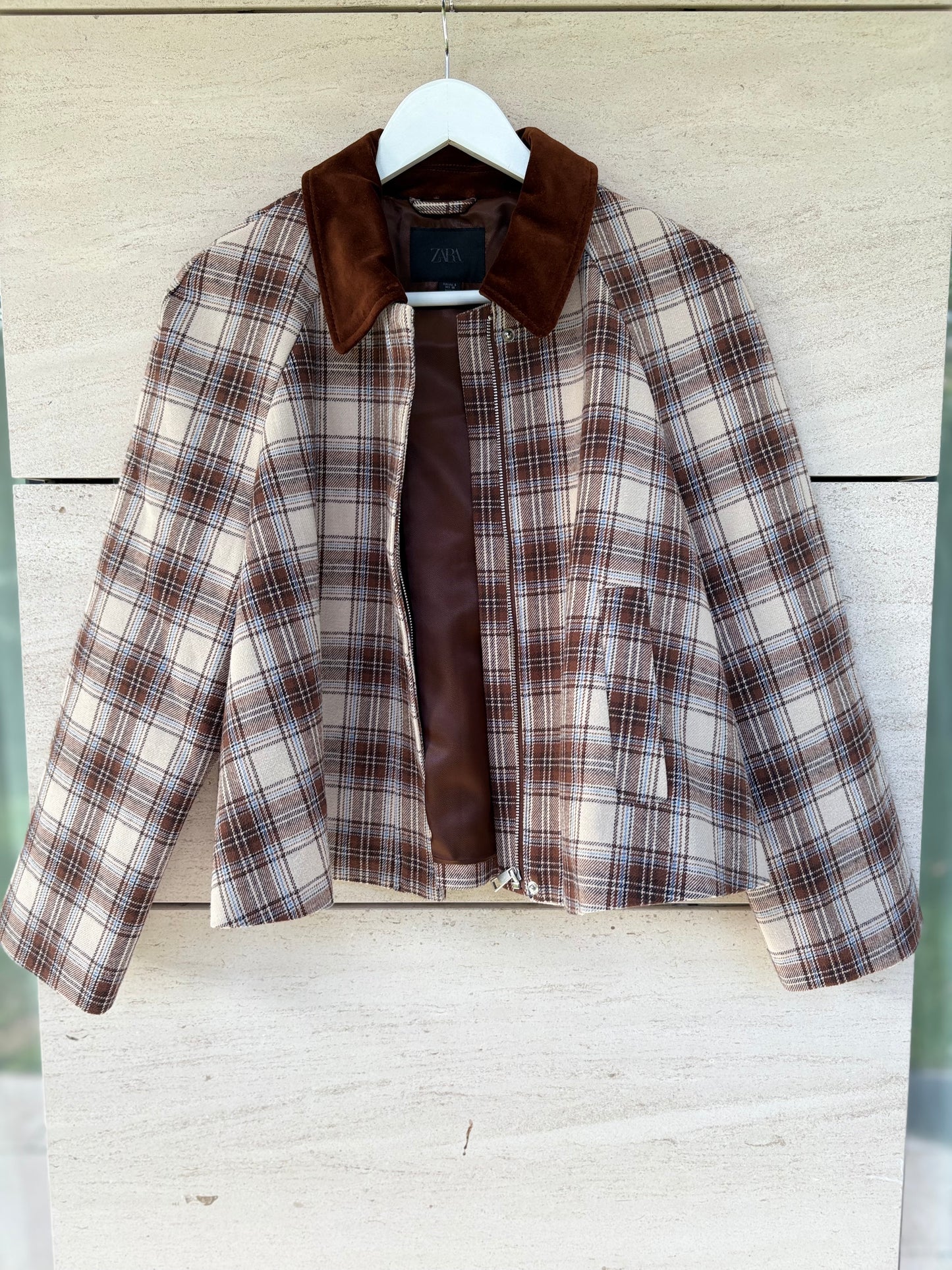 ZARA. Black stretch knit top. TL