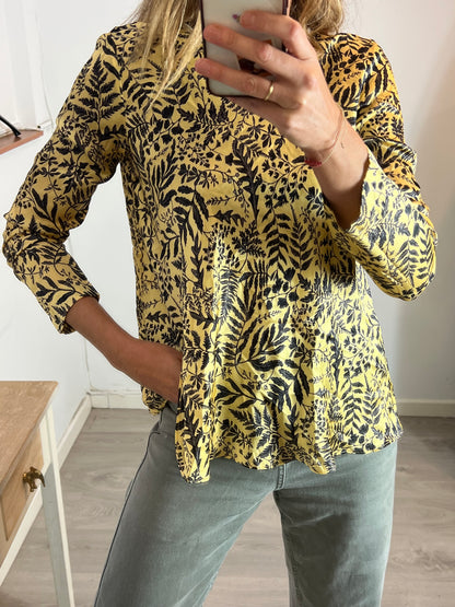 OTRAS. Blusa seda estampada. T M